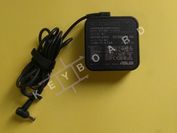 Блок живлення до ноутбука Toshiba Satellite S40T-A